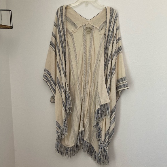 Lucky Brand Stripped Embroidered Kimono - Picture 1 of 5
